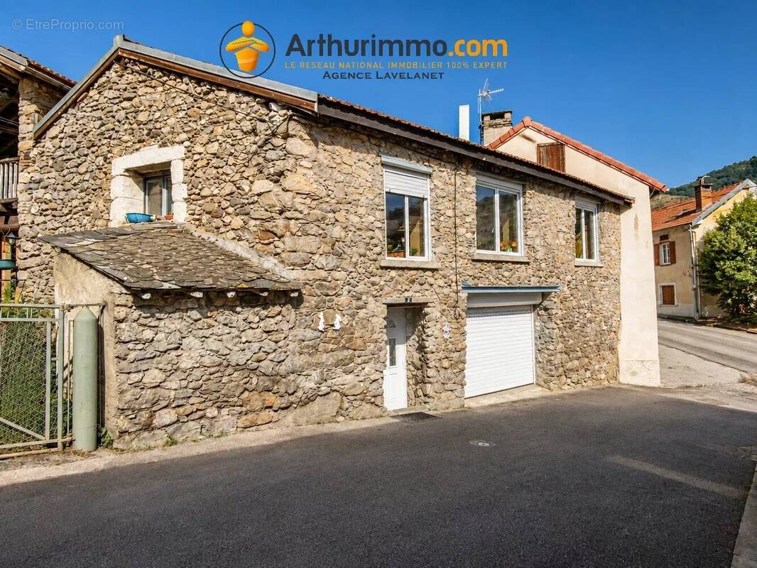 Maison de caractere en pierre- 80m²- garage - photo 2