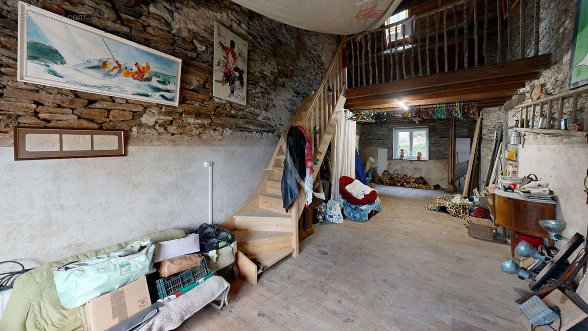 Maison à MIRAVAL-CABARDES