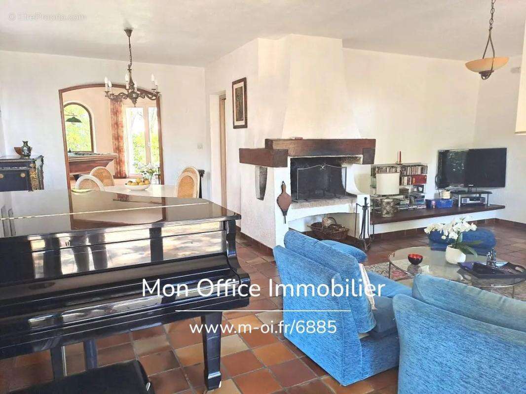 Référence : 6885-VCL - Maison dans résidence avec gardien - au coeur d'une pinède - 4 chambres 1 bureau - BOUC BEL AIR - photo 8