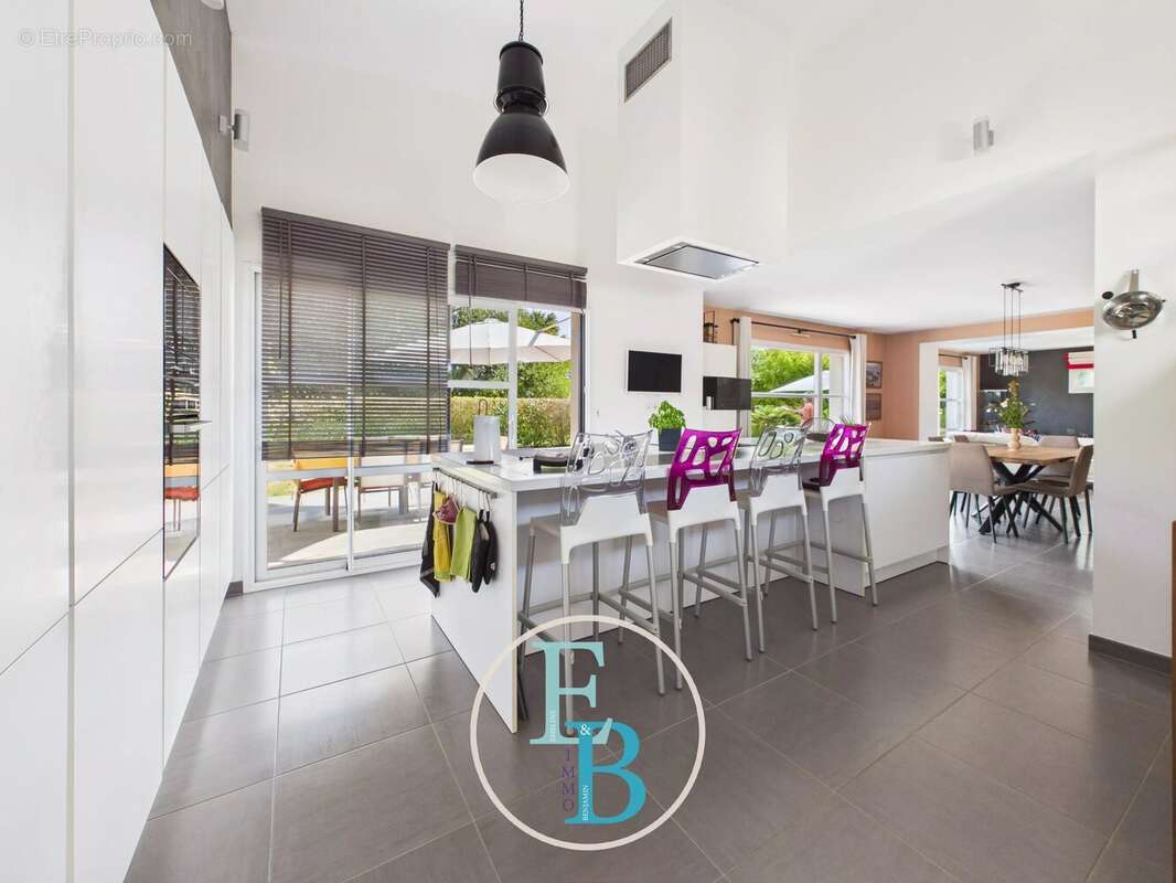 MAISON - T5 - 157,93m2 - photo 16