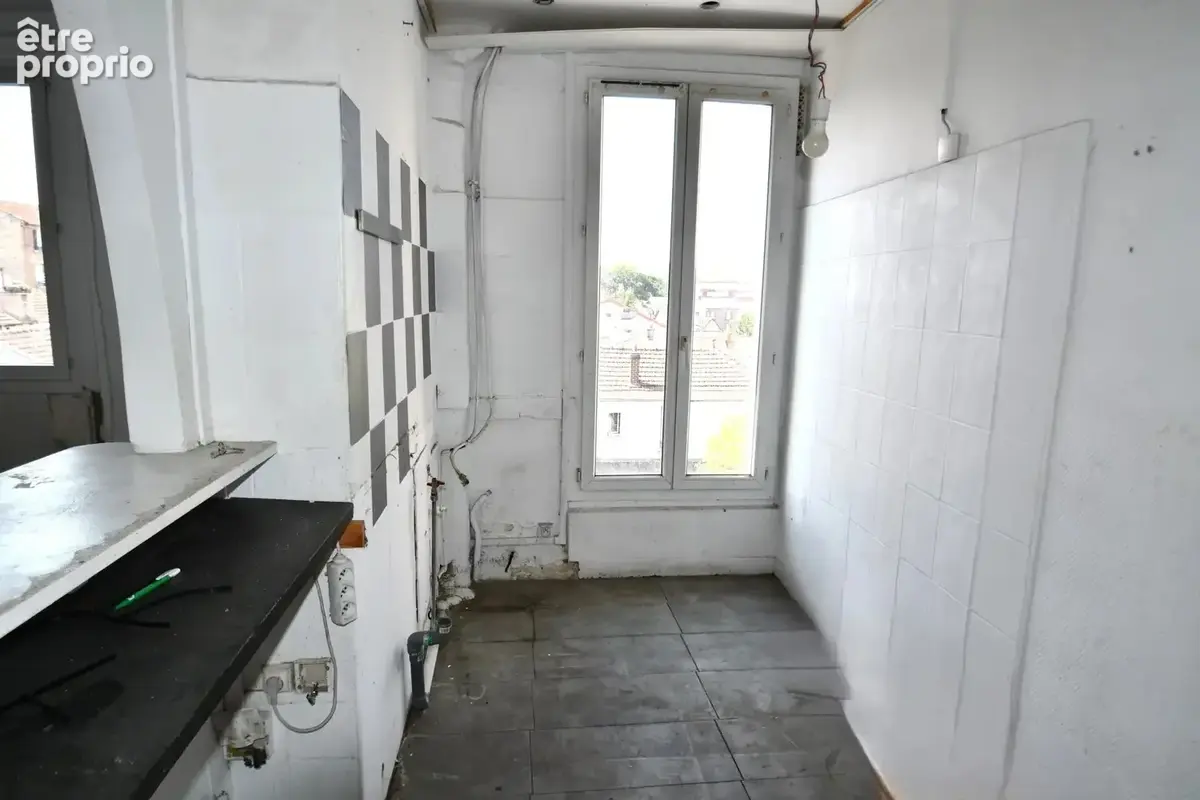 Appartement à LES PAVILLONS-SOUS-BOIS