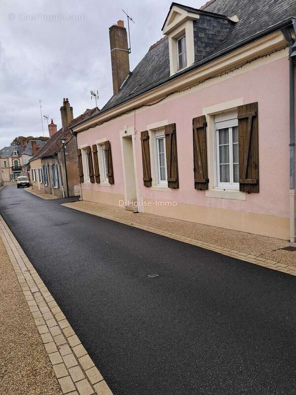 Maison à SAINT-MARS-D'OUTILLE