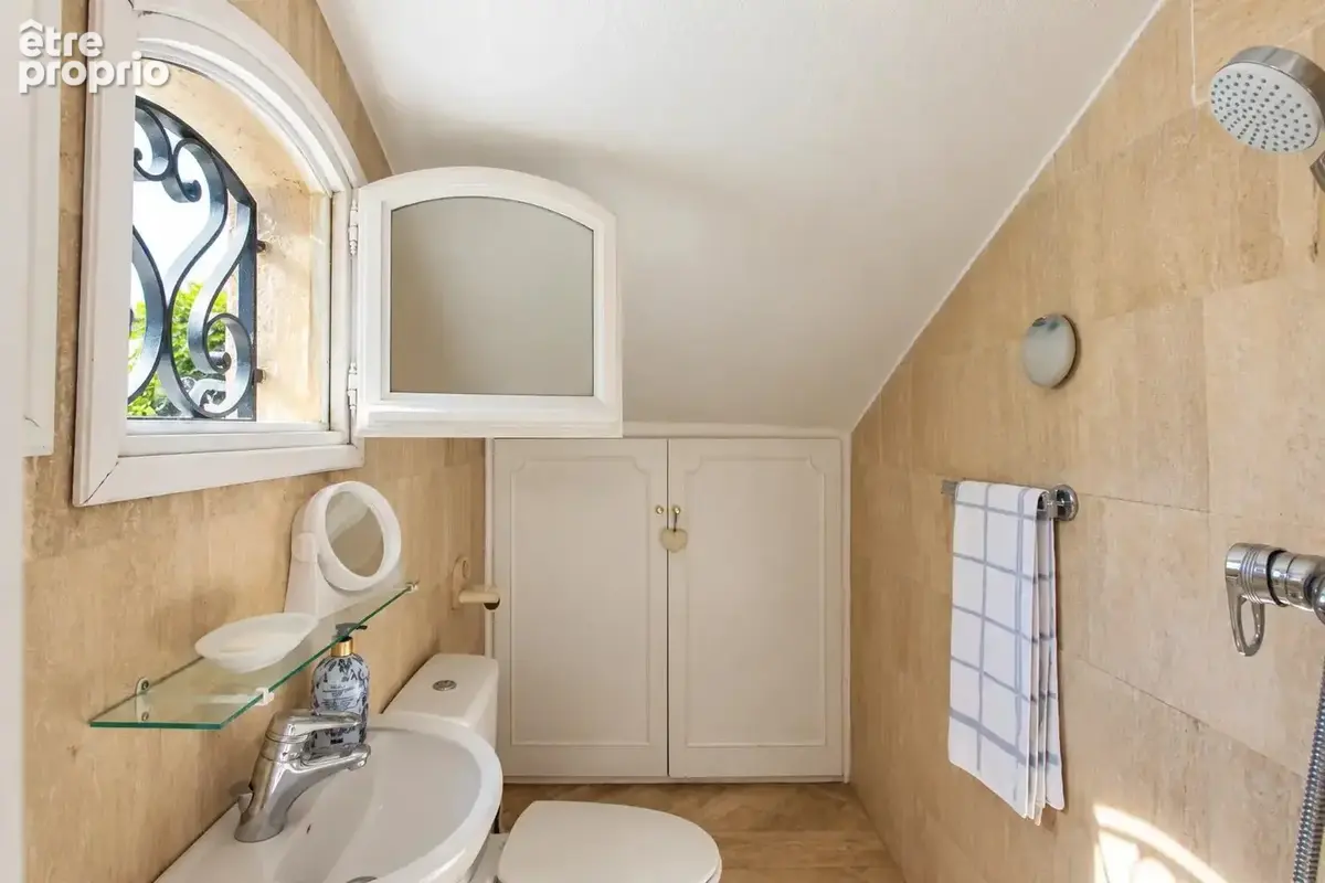 Cap d'ail - villa 350m²  terrain 1425m²  vue mer - photo 18