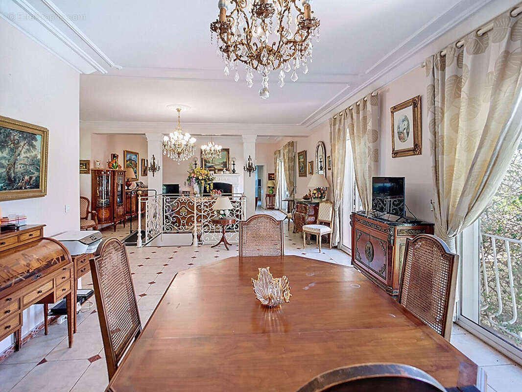 Maison à SAINT-RAPHAEL