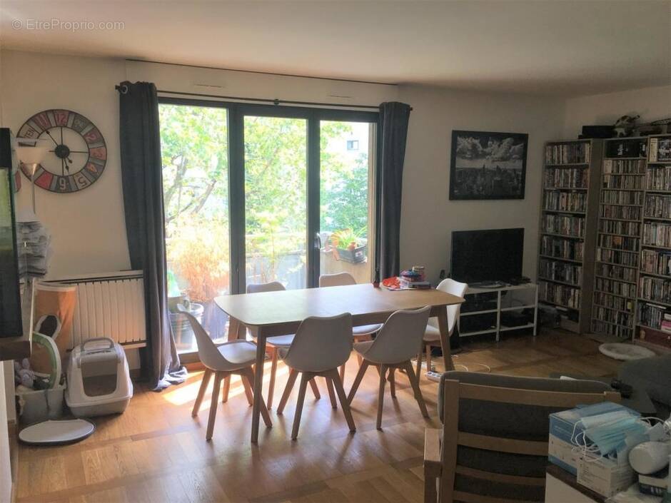 Appartement à PARIS-19E