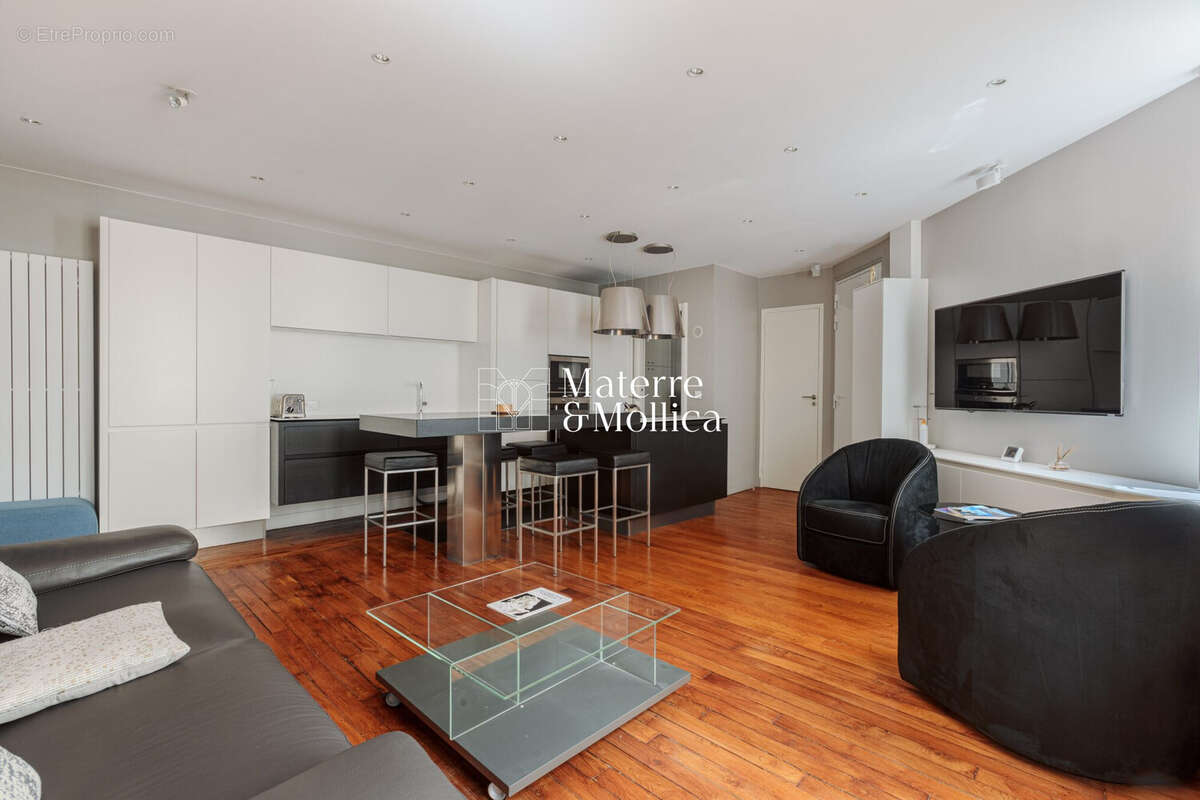 Appartement à PARIS-6E