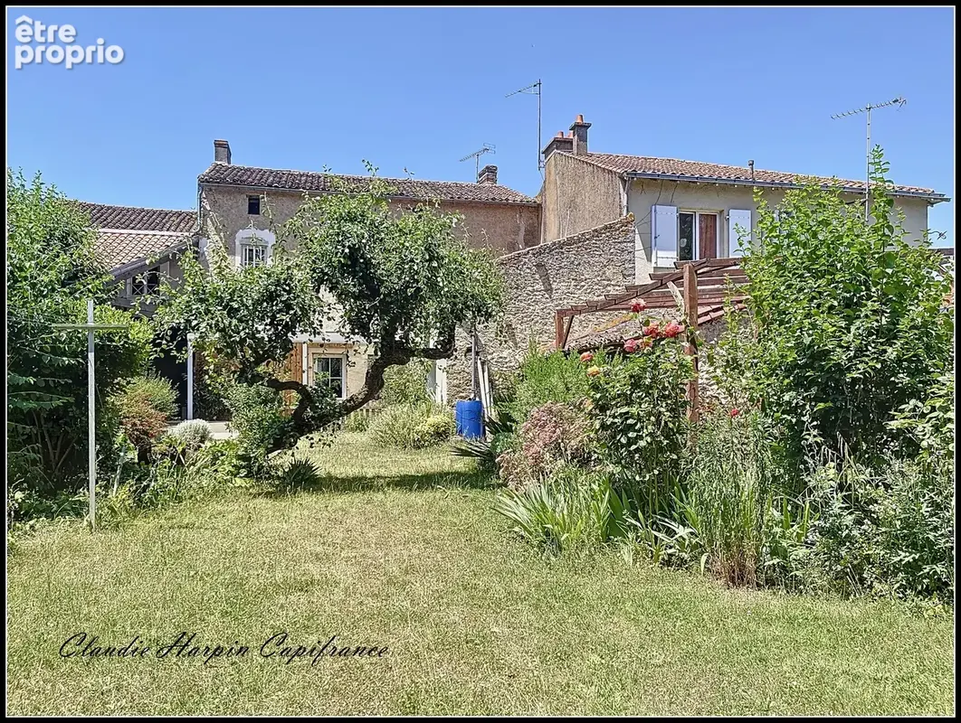Maison à THENEZAY