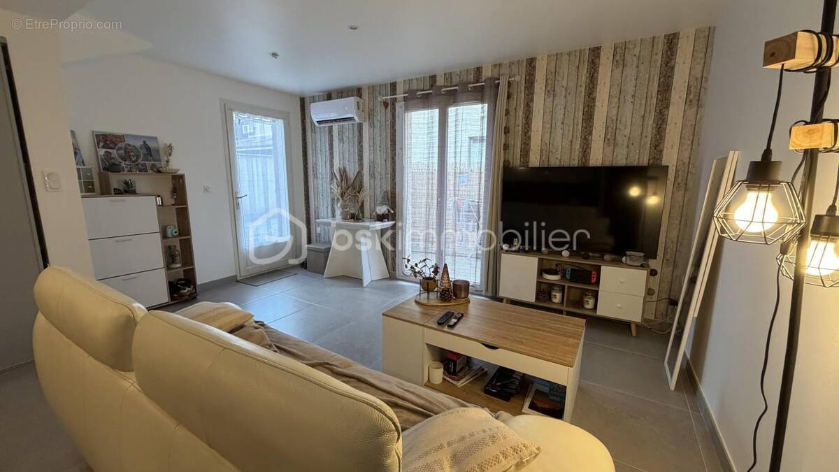 Appartement à ANNEYRON