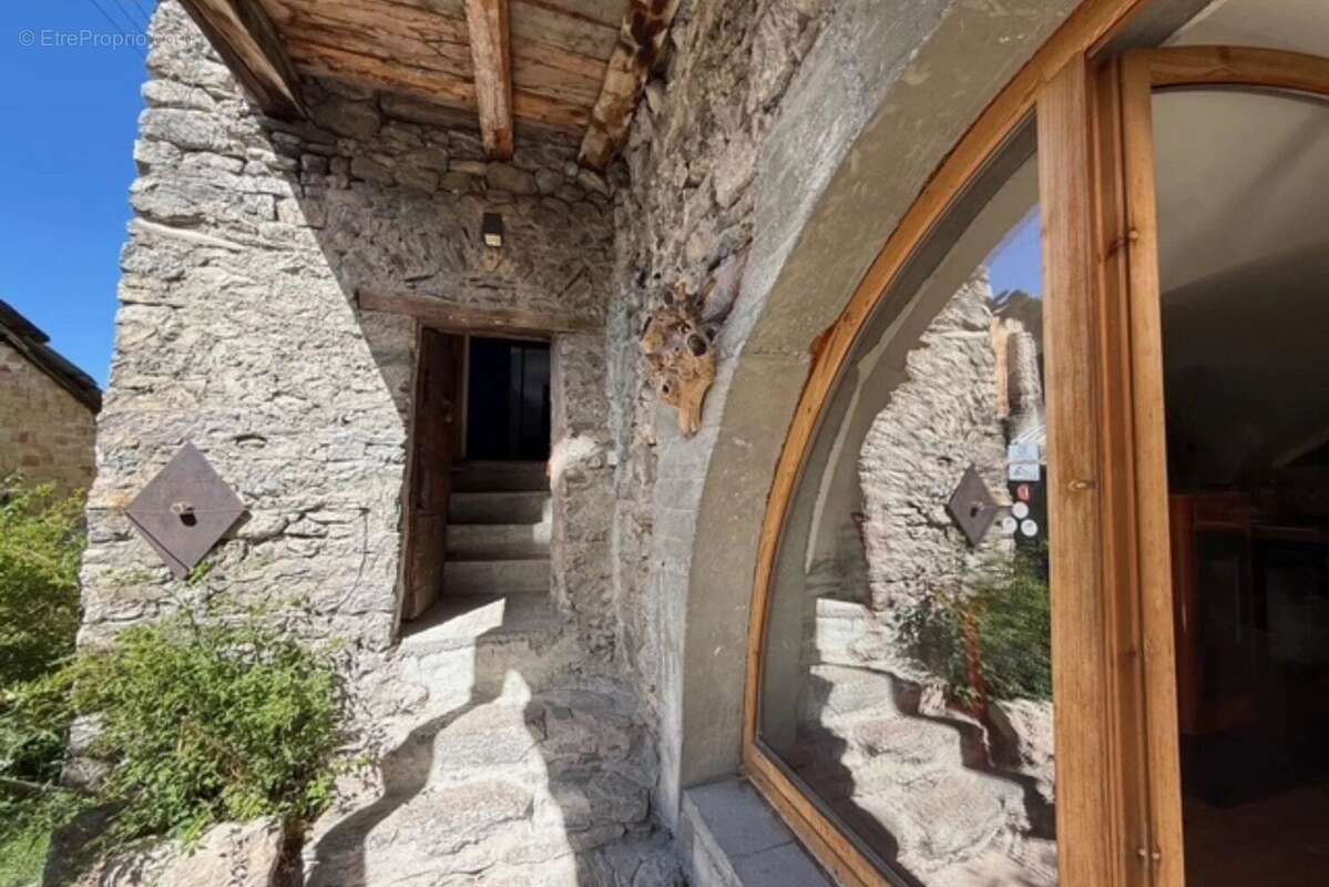 Vente Maison Eygliers(05600) 460 000ï¿œ - photo 5
