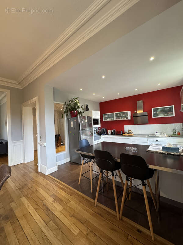 À vendre   Appartement 147 m2   3 chambres   1er étage - photo 3