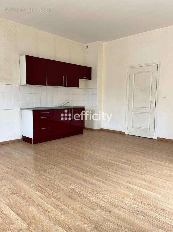 Appartement à LA FERRIERE-AUX-ETANGS