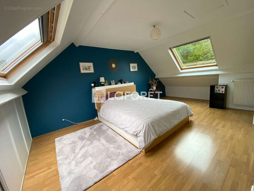 Maison Saint Leger Du Bourg Denis 8 pièce(s) 202.35 m2 - photo 6