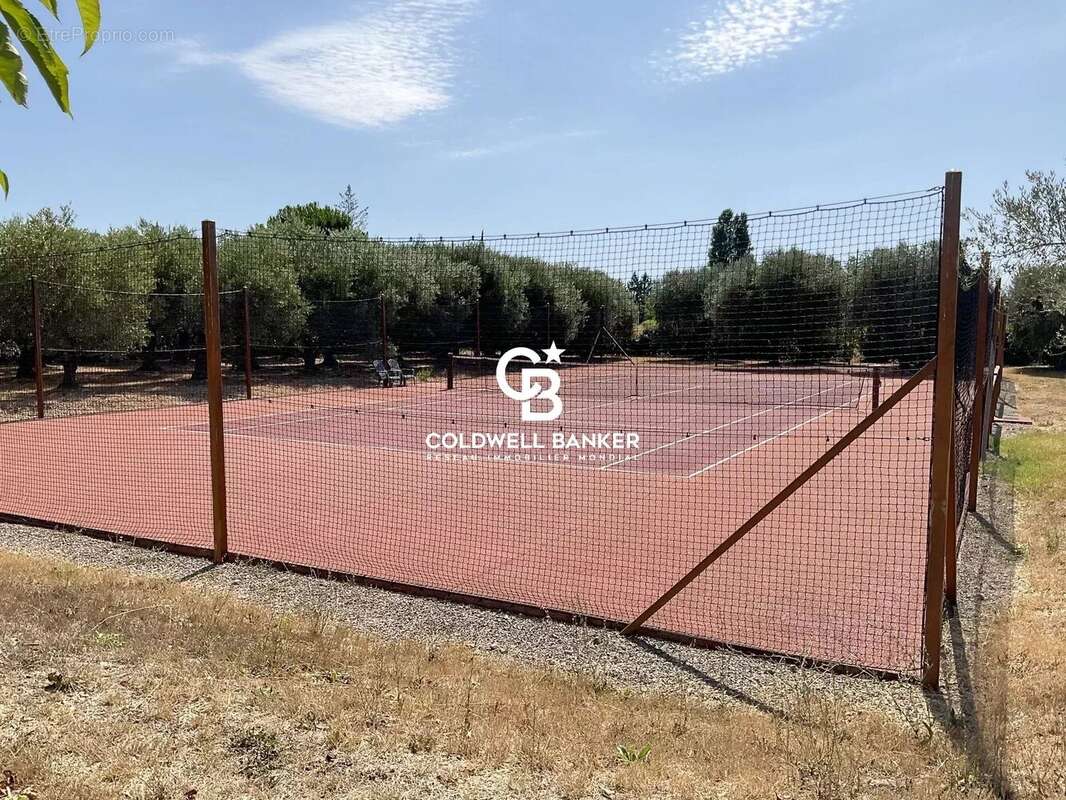 Maison à SOLLIES-PONT