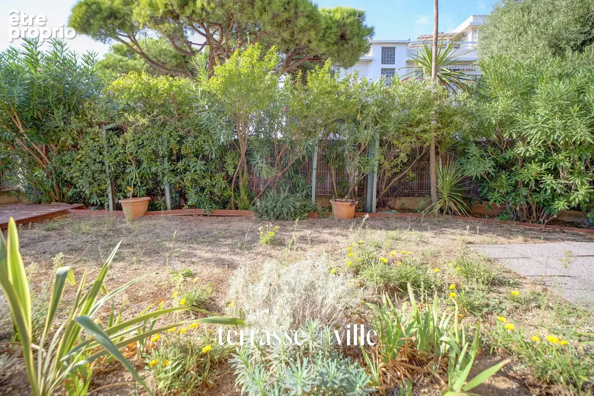 Saint cyr s/ mer - plage - appartement t2 40m2 - jardin 105m2 - parking - 399000€ - photo 12