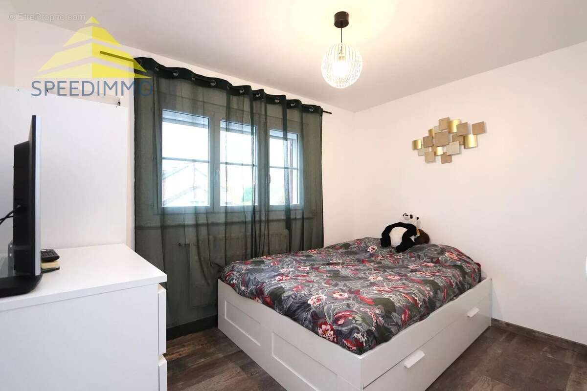 Maison à COMBS-LA-VILLE