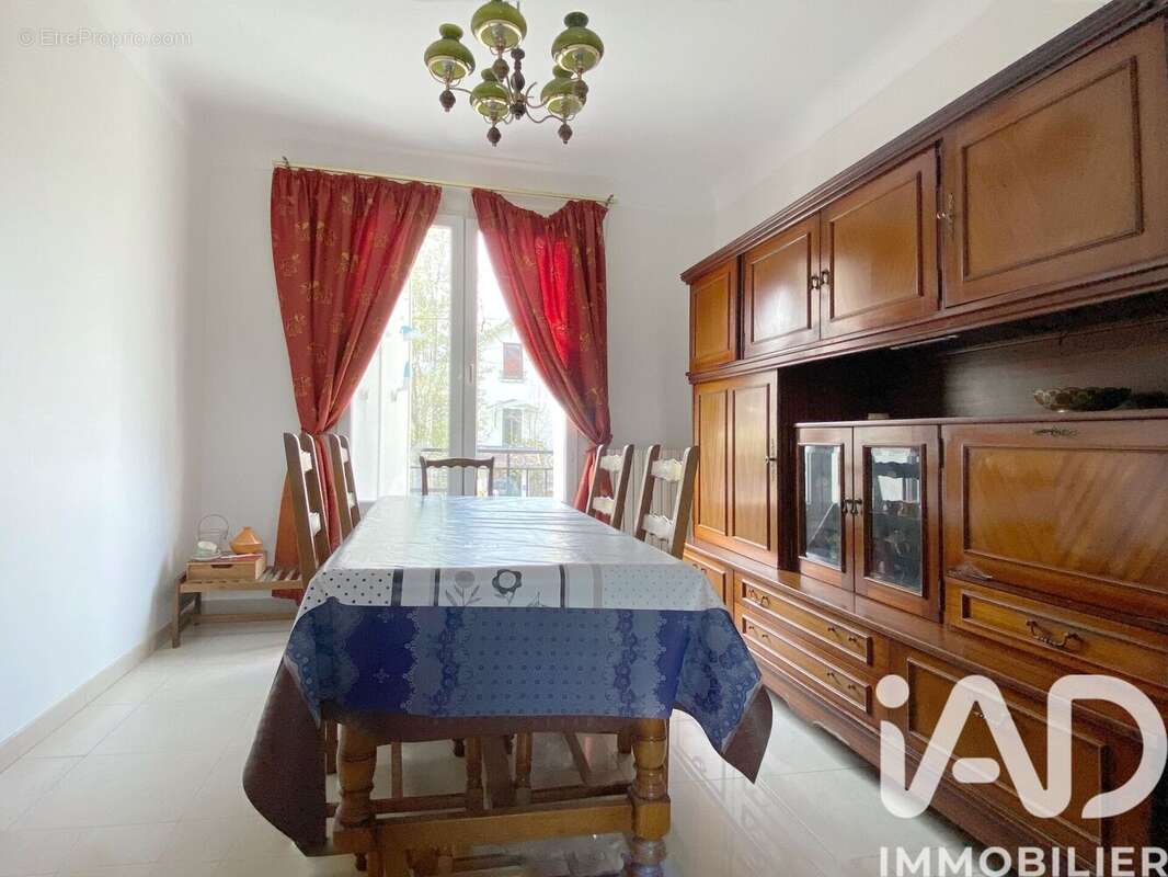 Photo 3 - Maison à VILLEMOMBLE