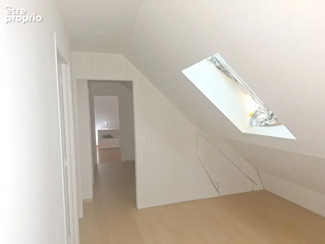 Maison Lisieux, 137 m², 5 ch dont 2 en rdc, 1sdb 1sd, 3138 m², véranda, pompe à chaleur. - photo 15