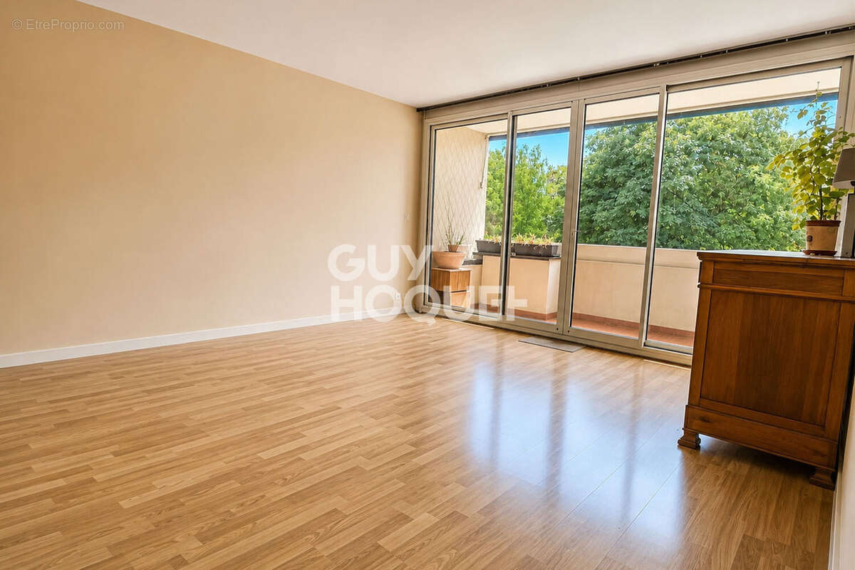 4 pièces avec loggia - vue dégagée sur jardin - photo 3
