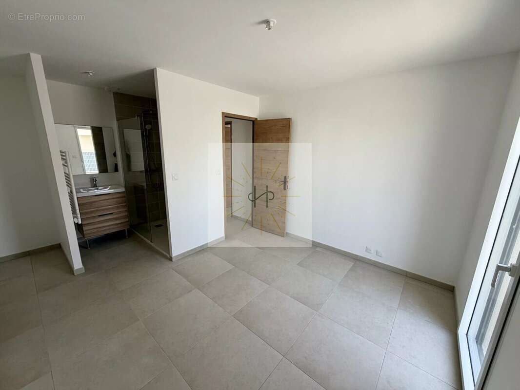 Maison 100 m² à Allan  - photo 7