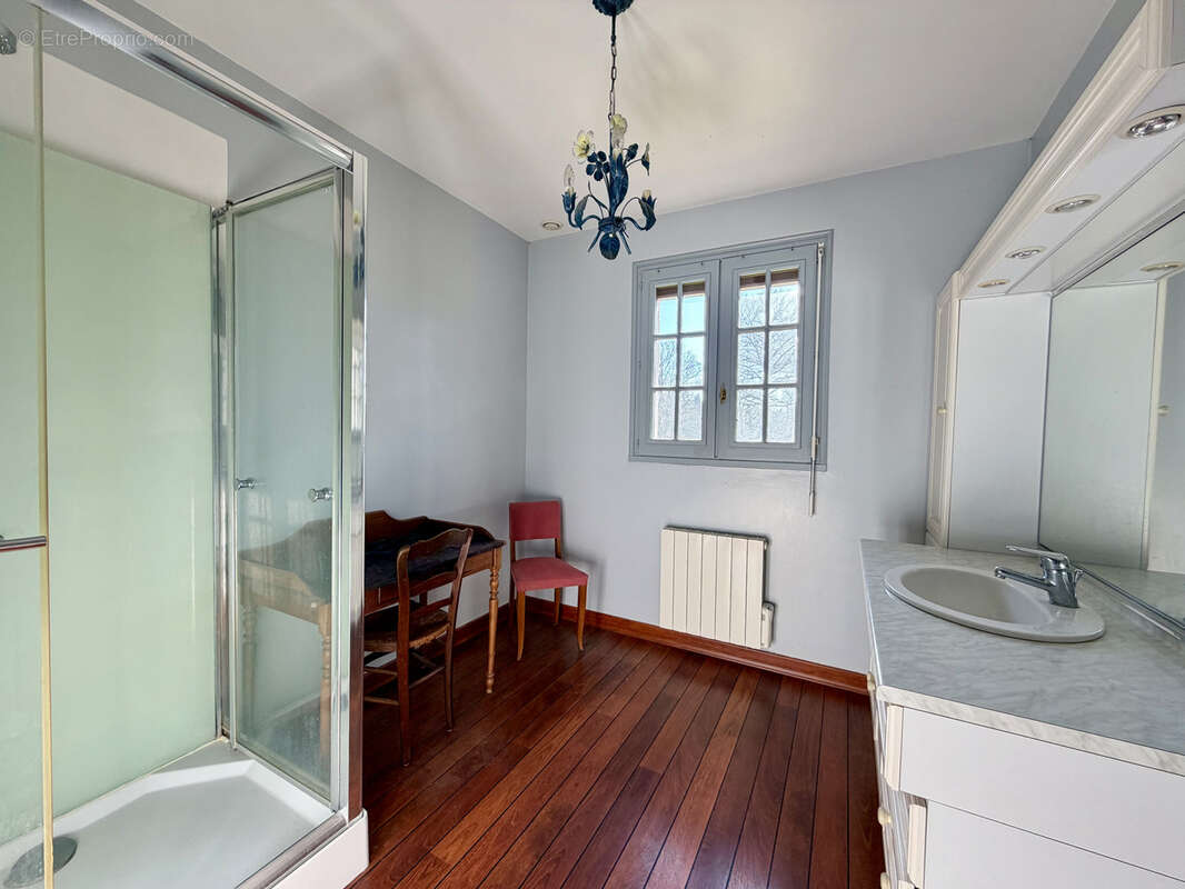 Maison à LONGNY-AU-PERCHE