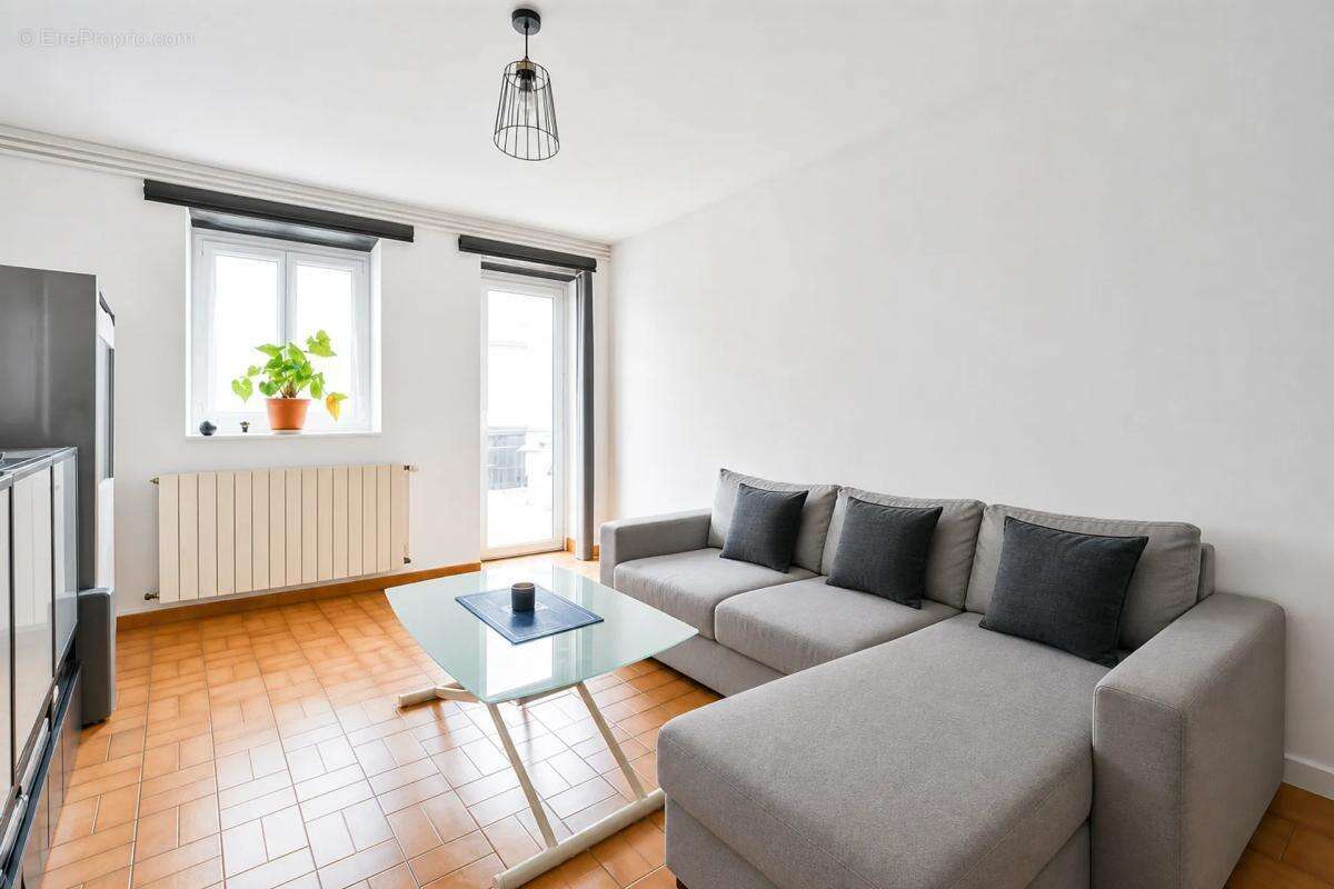 Appartement à VAUREAL