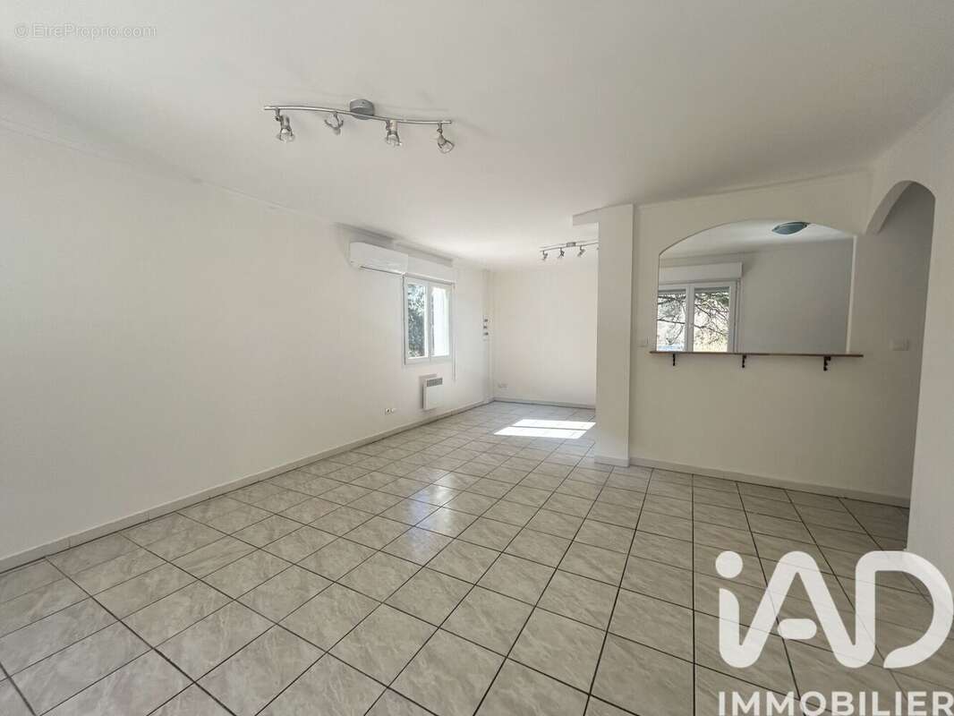 Maison 89 m² à Saint-Martin-De-Bromes  - photo 7