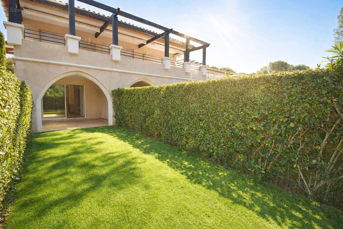 Appartement à SAINT-RAPHAEL