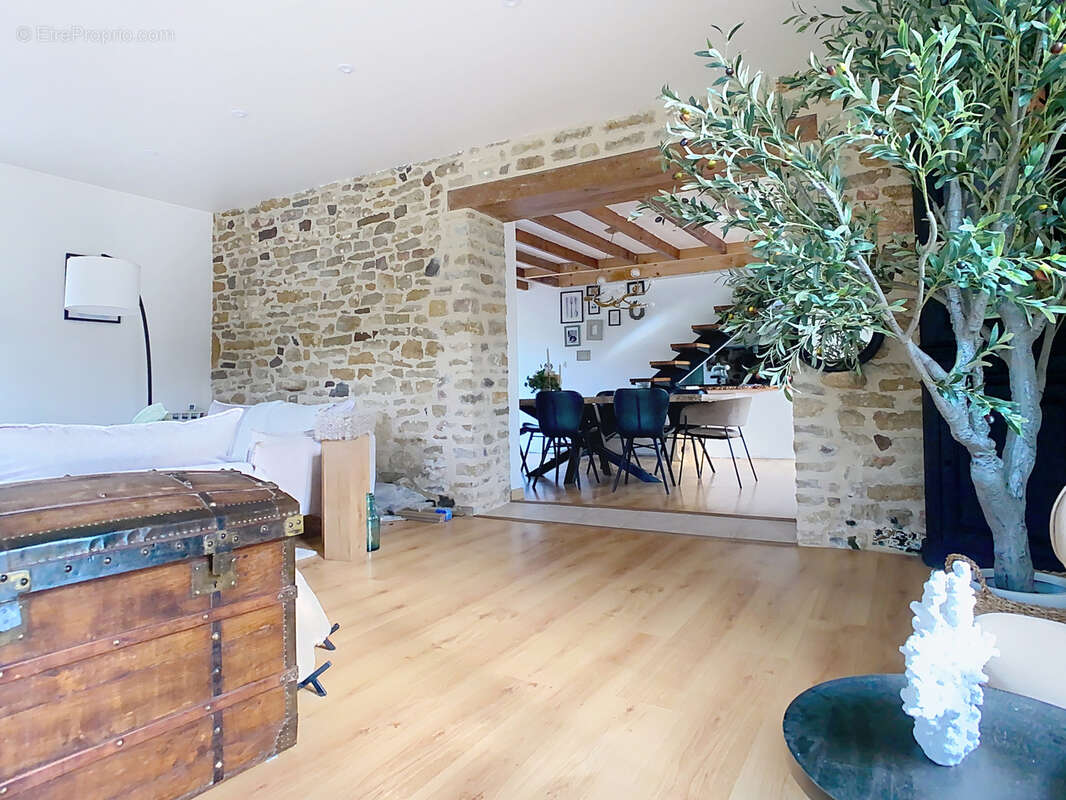 Maison à PICAUVILLE