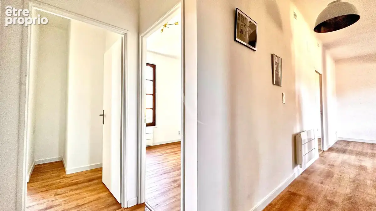 Appartement type 4 renove vue mont d'or  au centre ville avec cave - photo 11