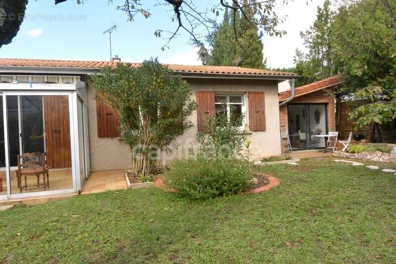 Dpt Drôme (26), à vendre ROMANS SUR ISERE maison P6 de 93m2 + 38m2 - photo 5