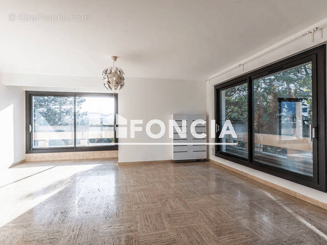 Appartement à SAINT-JULIEN-EN-GENEVOIS