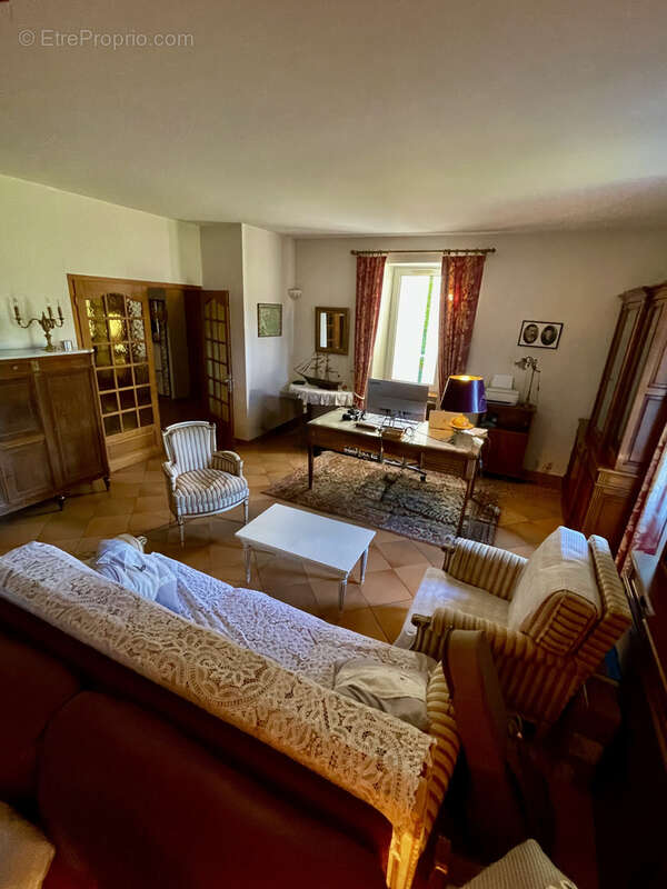 Maison à SAUVETERRE-LA-LEMANCE