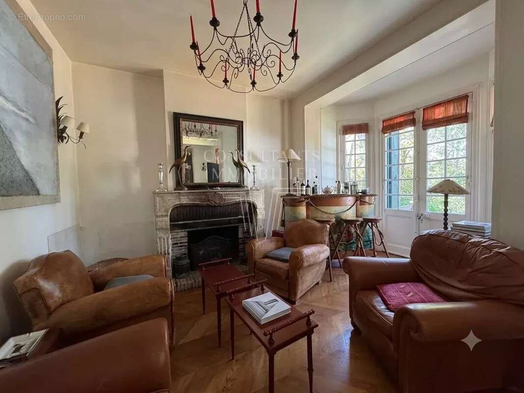 Deauville. superbe propriété 11 pièces. parc 1 200 m² - photo 7