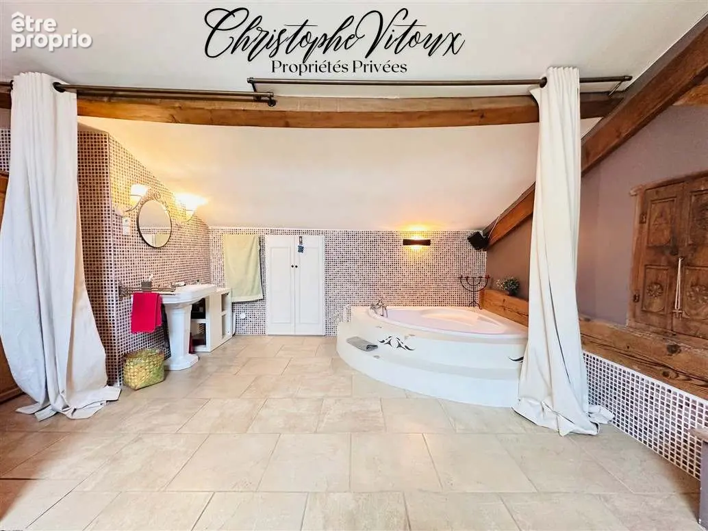Maison de caractère - 230 m2 - photo 8