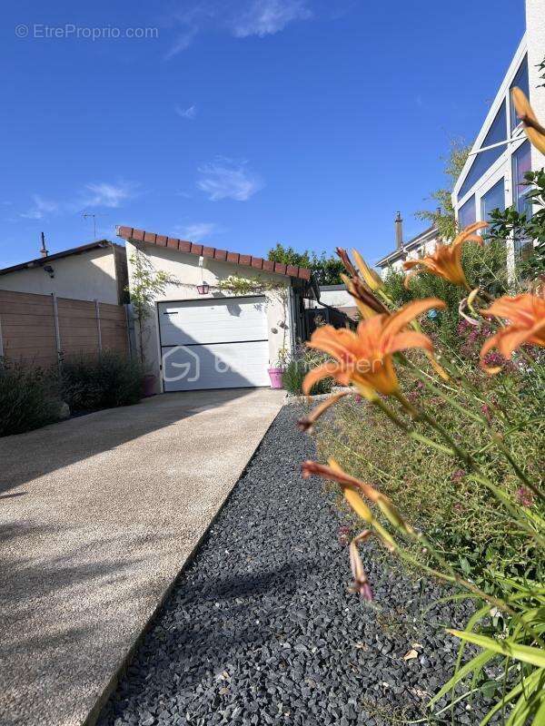 Maison à LES NOES-PRES-TROYES