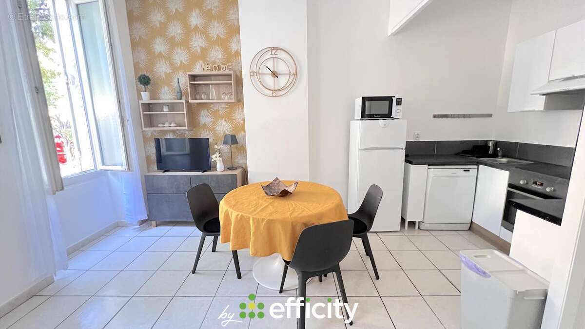 Appartement à MARSEILLE-6E