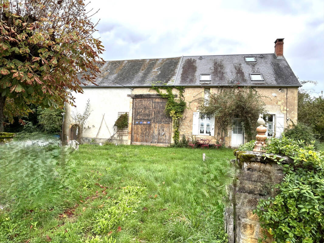 Maison à SAINT-BENIN-DES-BOIS