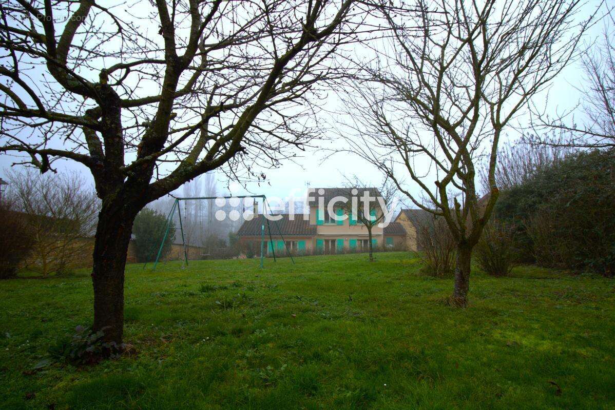 Maison à POUILLY-LE-MONIAL