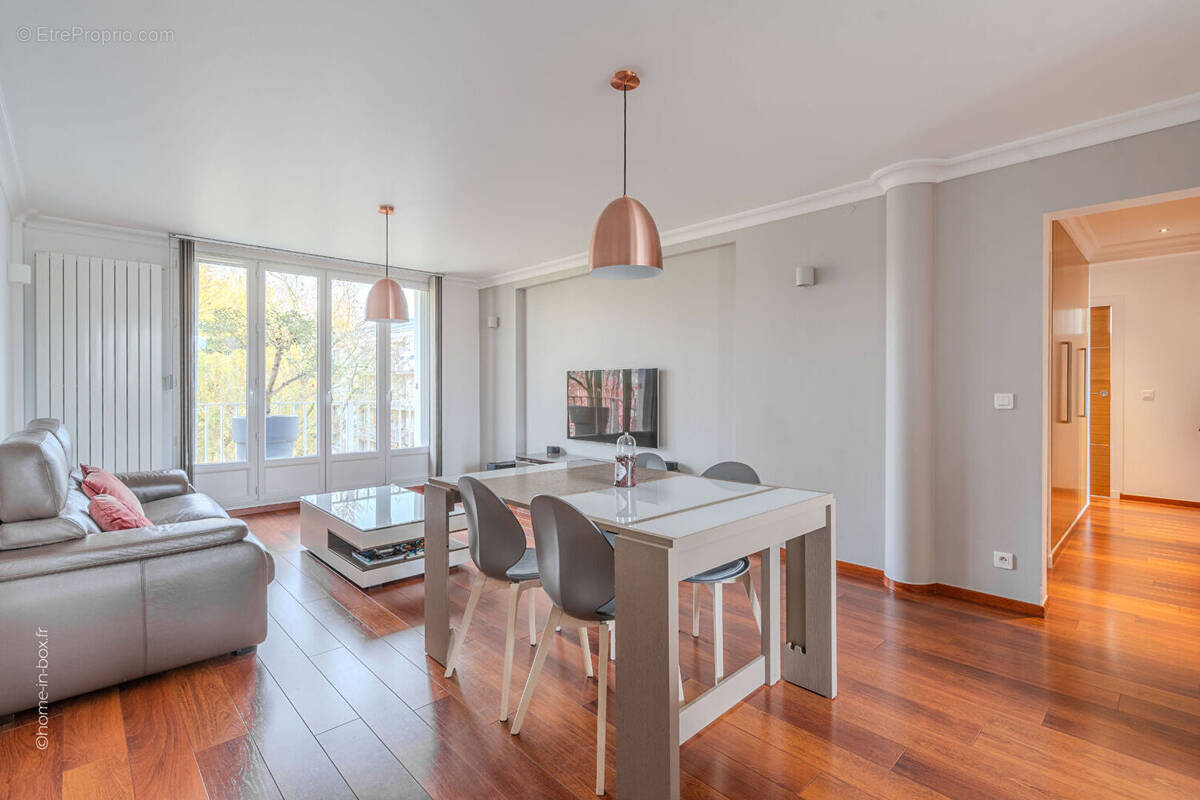 Appartement à LE PLESSIS-TREVISE