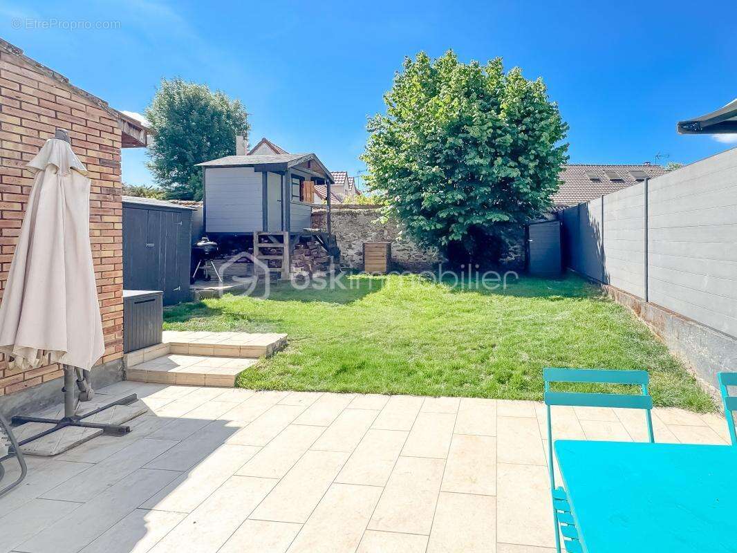 Maison à OZOIR-LA-FERRIERE