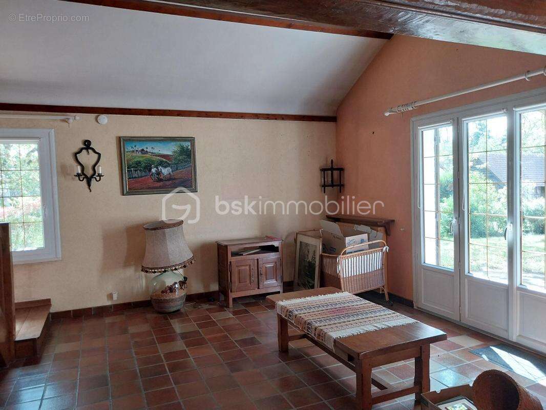 Maison à GUILLY