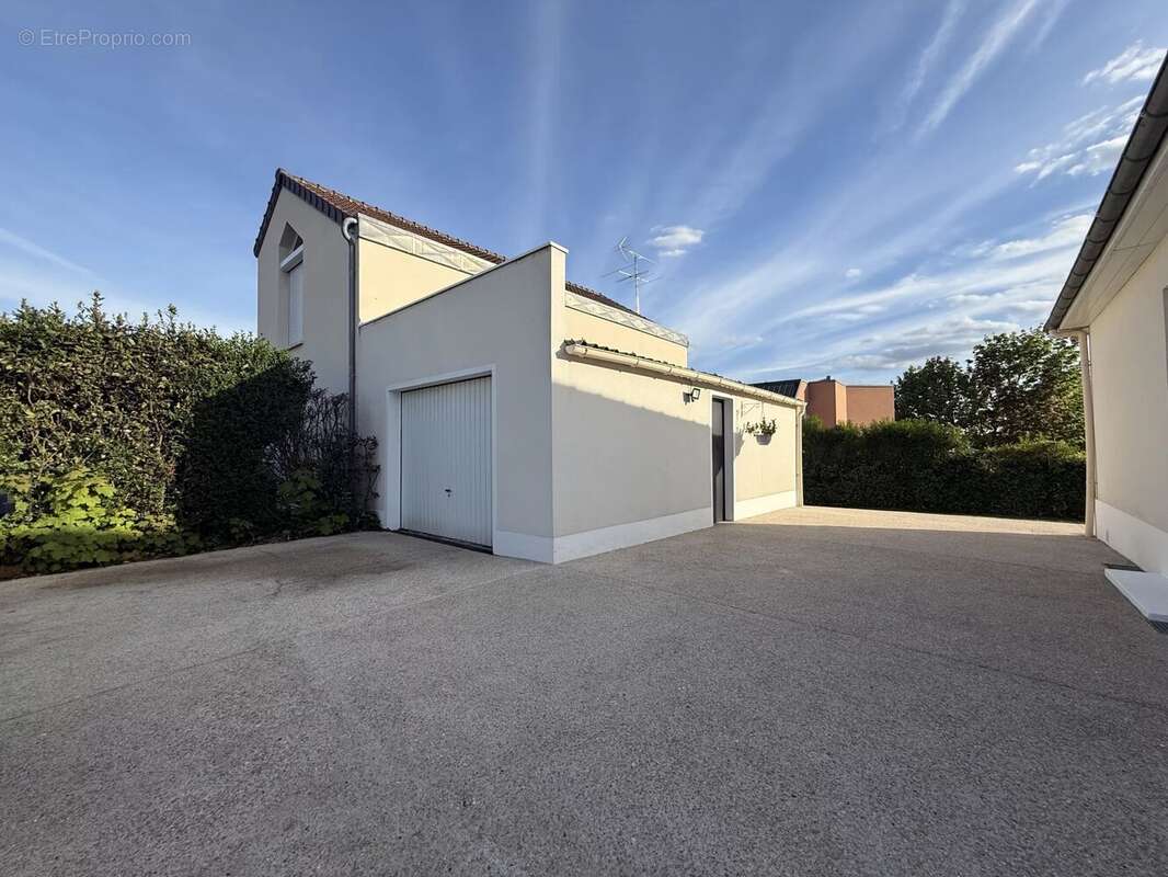Maison à CHELLES