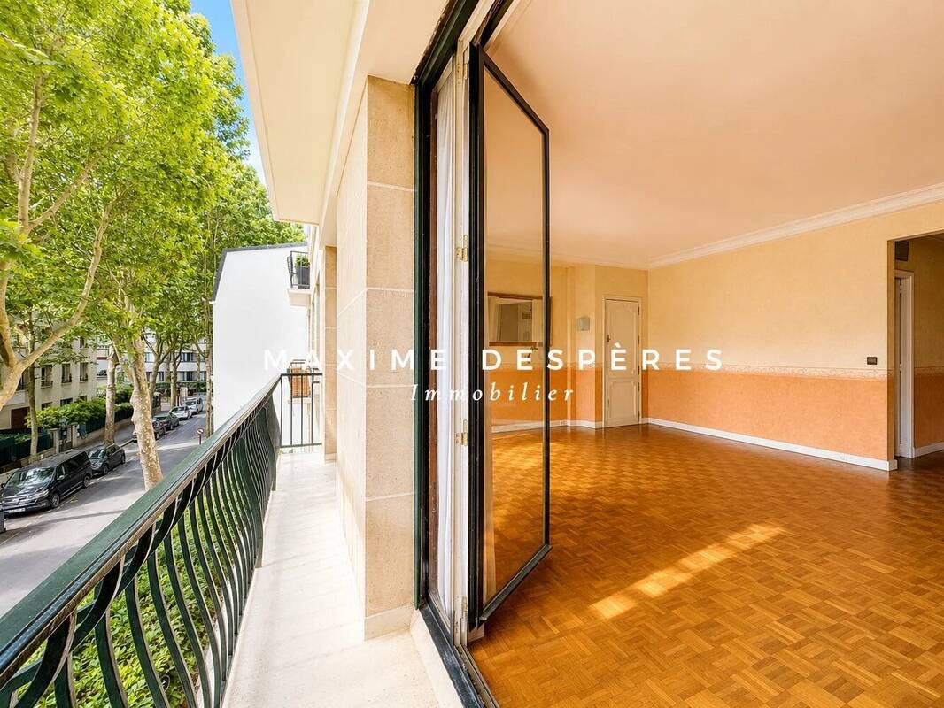 Appartement à NEUILLY-SUR-SEINE