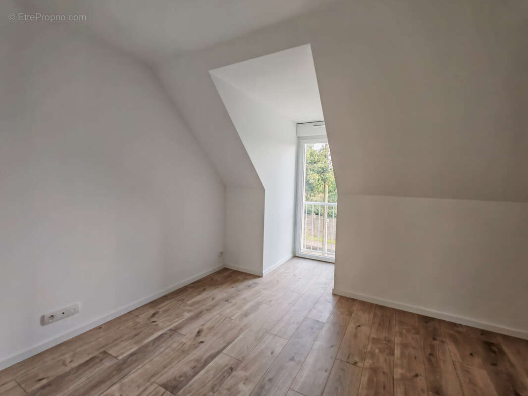 Maison à LA ROUXIERE