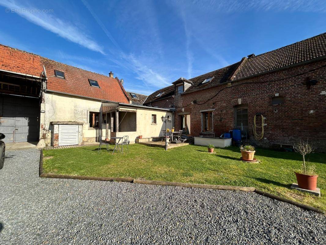 Maison à COIVREL