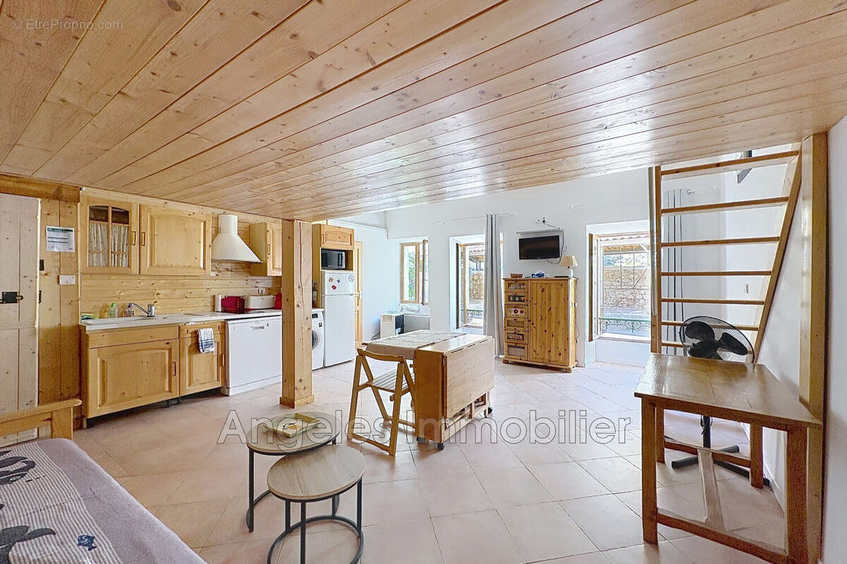 Appartement à VILLEFRANCHE-SUR-MER