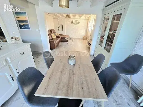Maison de 120 m2 avec 4 chambres, 2 salles d'eau, une piscine sur un terrain de 828 m2 !!! - photo 12