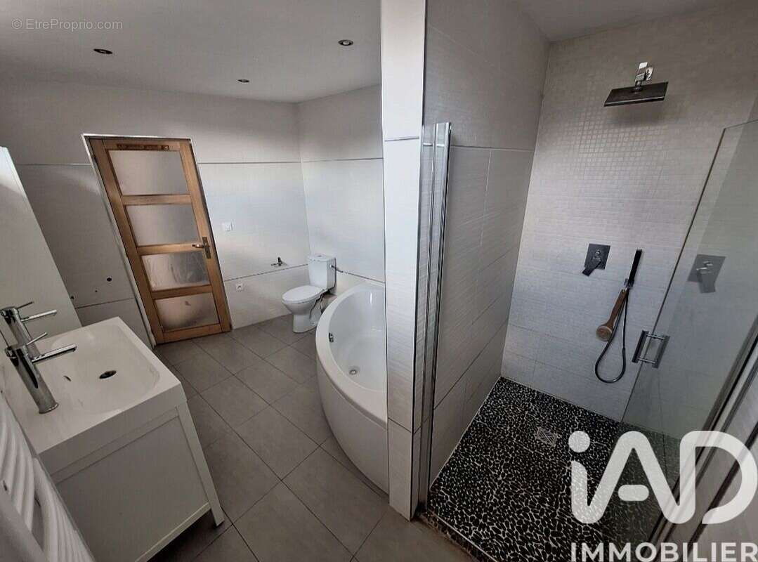 Maison 183 m² à Montigny-Sur-Avre  - photo 9