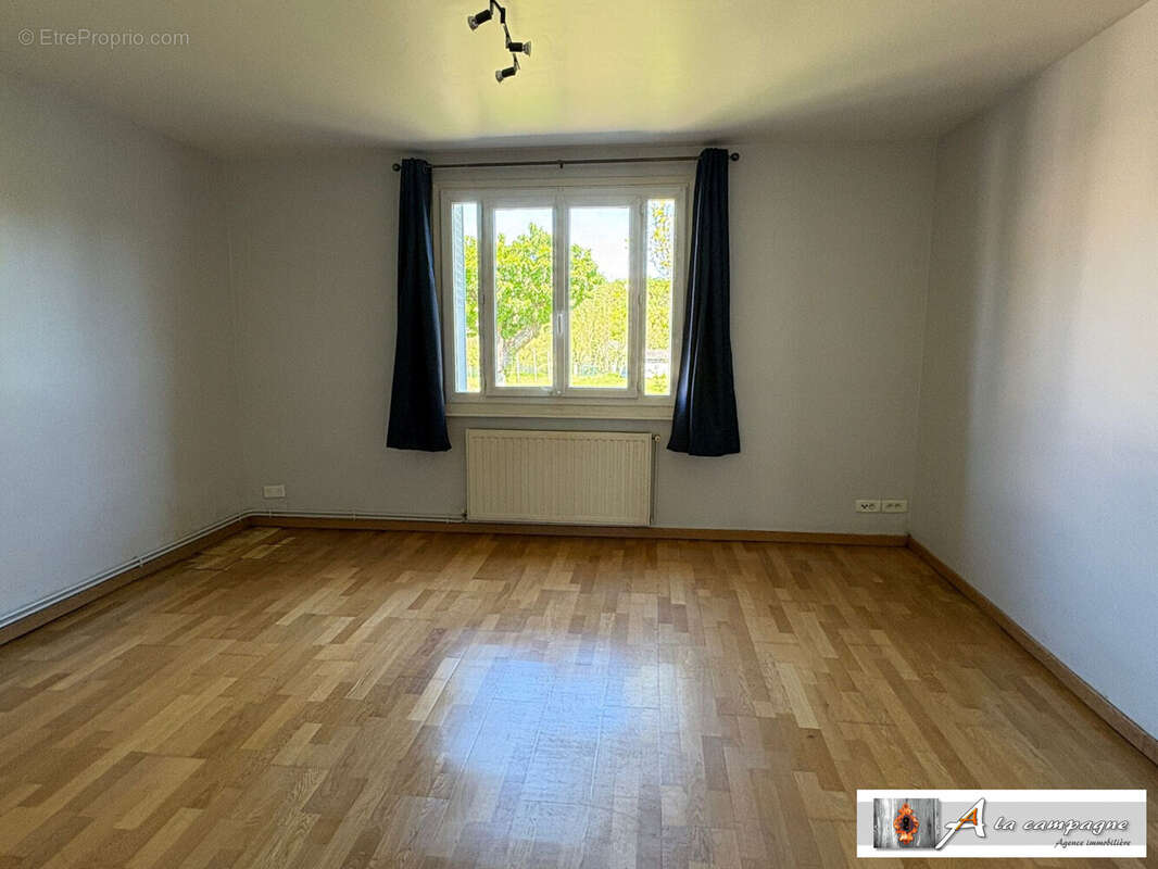 Maison à BEZENET
