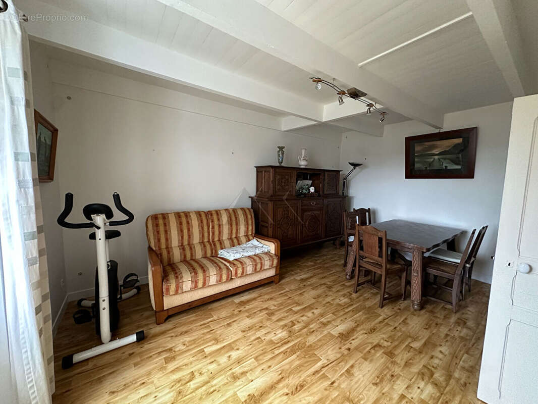 A vendre maison de ferme ou corps de ferme avec hangars et terrains proximite landerneau en campagne - photo 9